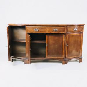 Elegantes 4-door Sideboard aus Mahagoni mit wunderschönen Bandintarsien