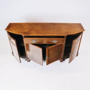 Elegantes 4-door Sideboard aus Mahagoni mit wunderschönen Bandintarsien