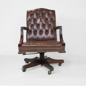 Vintage Chesterfield Drehstuhl mit braunem Leder, Bürostuhl