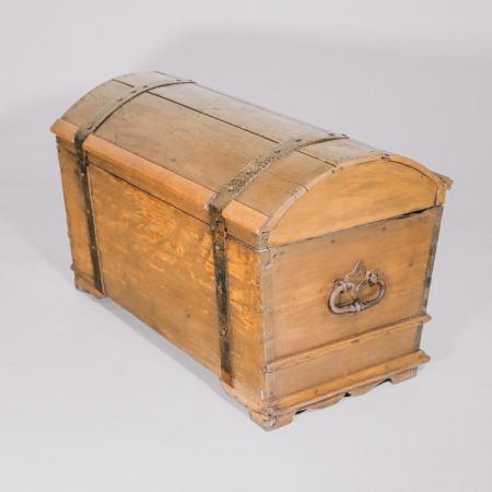 Antike Truhe "Rustikale Schönheit" in Eichenholz - Sofort Lieferbar