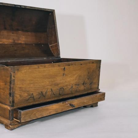 Antike Truhe "Rustikale Schönheit" in Eichenholz - Sofort Lieferbar