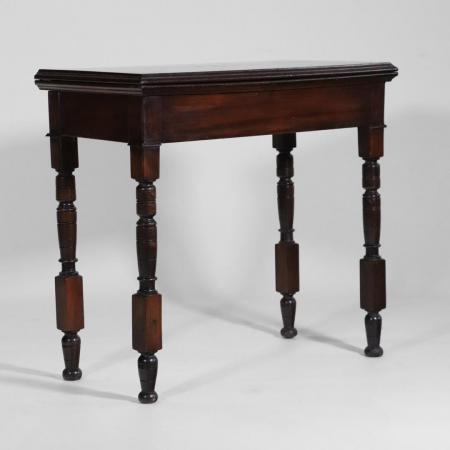 Eleganter viktorianischer Tisch mit Lederplatte aus Mahagoni