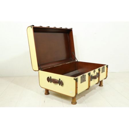 Ansehnlicher Sofatisch in Retro Kofferoptik in Creme-Weiß