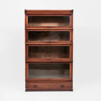 Globe Wernicke Bücherregal