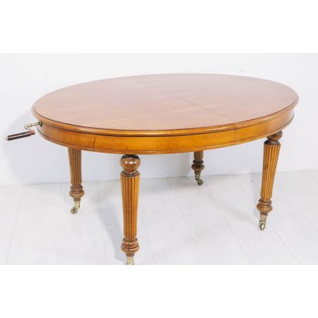 Ovaler Esstisch Antik Stil Eibe bis 250 cm ausziehbar