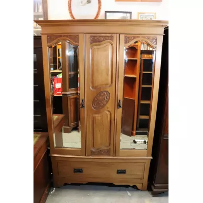 Antiker Jugendstil Kleiderschrank aus England, Satin Nussbaum, ca. 1890