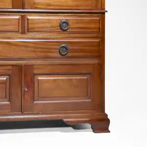 Antiker Offiziersschrank