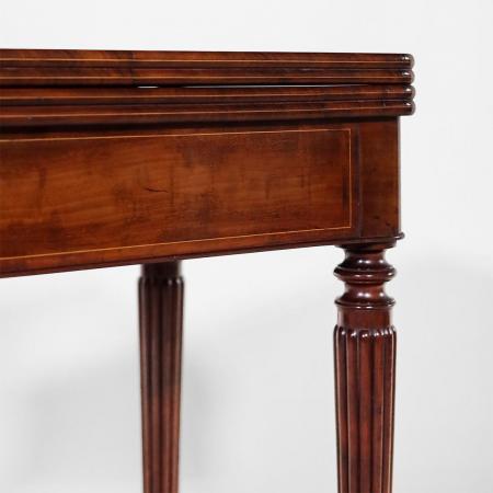 Antiker Mahagoni Spieltisch