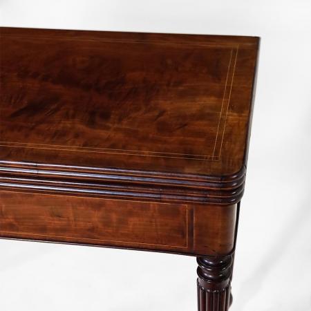 Antiker Mahagoni Spieltisch