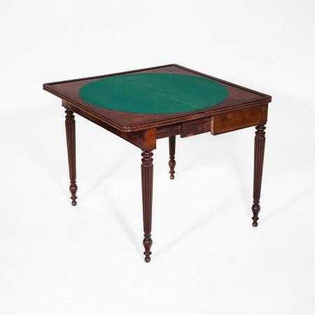 Antiker Mahagoni Spieltisch