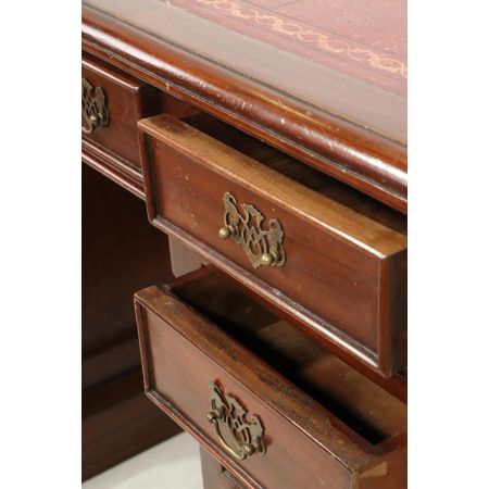 Antiker Pedestal Desk mit rotem Leder, Mahagoni, ca. 19. Jahrhundert