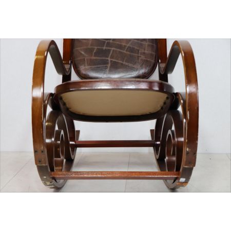 Antiker Thonet Stil Schaukelstuhl, massive Buche, ca. 1920