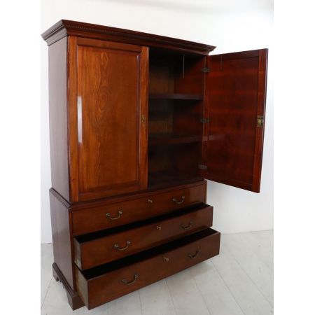 Antiker Wäscheschrank / Linen Press mit schöner Politur, Mahagoni, ca. 19. Jahrhundert
