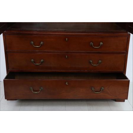 Antiker Wäscheschrank / Linen Press mit schöner Politur, Mahagoni, ca. 19. Jahrhundert