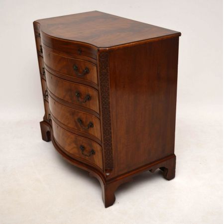 Antike Mahagoni Serpentine Kommode