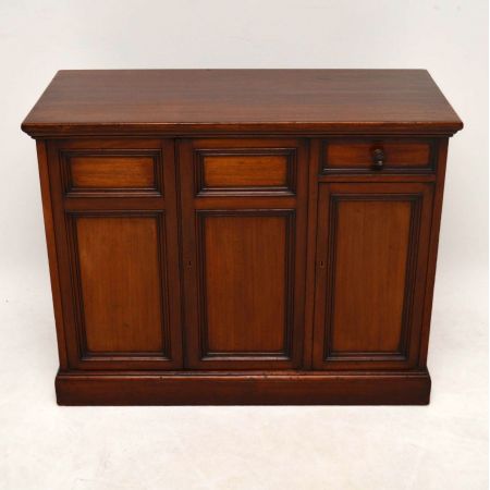 Antiker viktorianischer Mahagoni Schrank / Anrichte