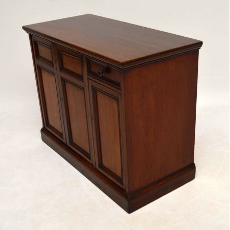Antiker viktorianischer Mahagoni Schrank / Anrichte