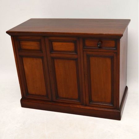 Antiker viktorianischer Mahagoni Schrank / Anrichte