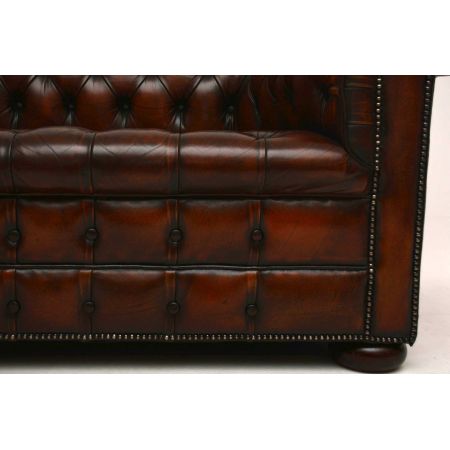 Antikes tief geknöpftes Leder Chesterfield 3-Sitzer-Sofa