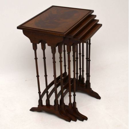 Antike Mahogany Nest of Four Tables