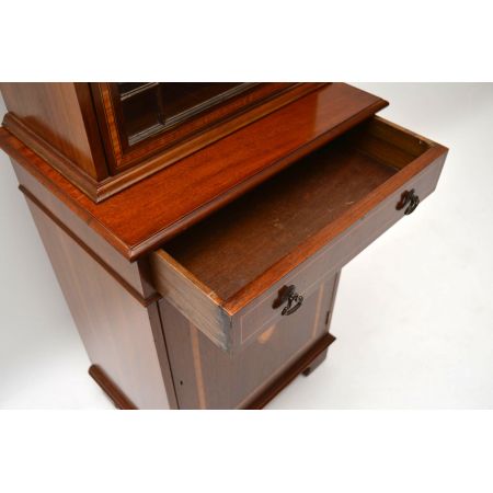 Antikes georgisches Mahagoni Bücherregal