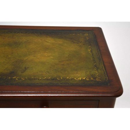 Antiker viktorianischer Mahagoni Schreibtisch mit 2 Schubladen