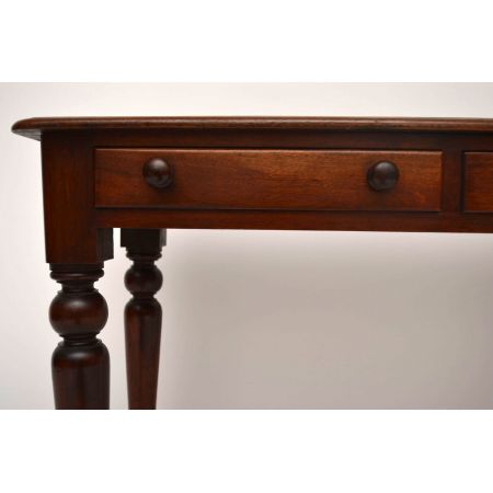 Antiker viktorianischer Mahagoni-Leder-Top-Schreibtisch 