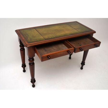 Antiker viktorianischer Mahagoni-Leder-Top-Schreibtisch 