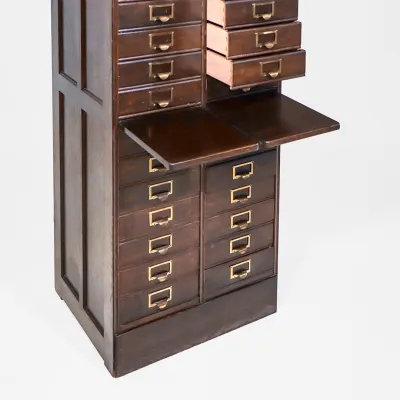 Antiker Apothekerschrank