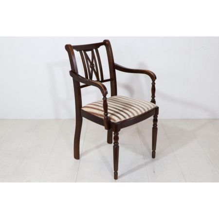 Englischer Esszimmerstuhl mit Armlehnen im Georgian Style, in Mahagoni - sofort lieferbar