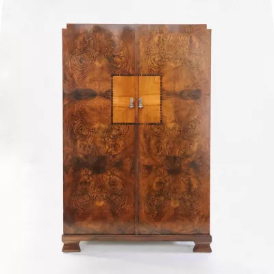 Art Deco Kleiderschrank Burr Walnut