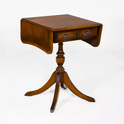 Bevan Funnell Beistelltisch aus geflammtem Mahagoni, ausklappbar und im Regency-Stil – Funktionaler Vintage-Tisch mit zwei Schubladen.