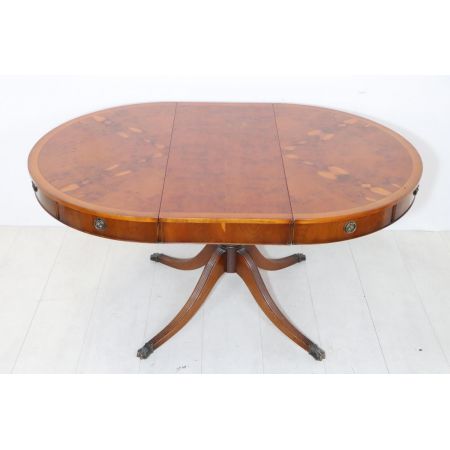 Ausziehbarer englischer Drum Dining Table, in Eibe, mit 2 extra Platten - sofort lieferbar