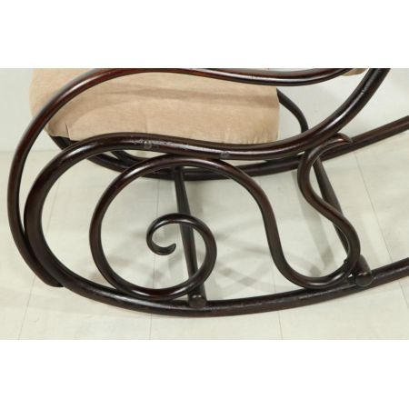 Authentischer Schaukelstuhl im Thonet Stil, Polster in Beige