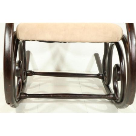 Authentischer Schaukelstuhl im Thonet Stil, Polster in Beige
