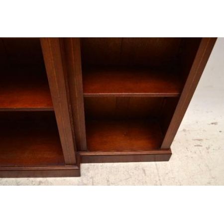 Breakfront Bookcase Blumenintarsien 