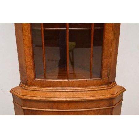 Antiik Georgianstil  Nussbaum Eckschrank 