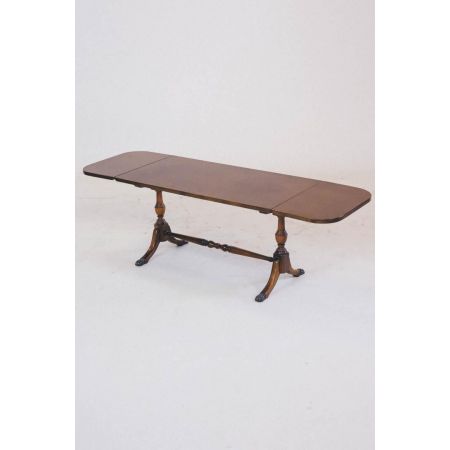 Eleganter Mahagoni Sofatisch mit Klappfunktion