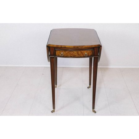 Beistelltisch/Pembroke Table im edwardianischen Stil