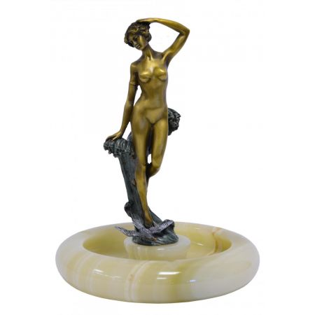 An Onyx Aschenbecher mit Bronze Figur 23xØ17,9cm