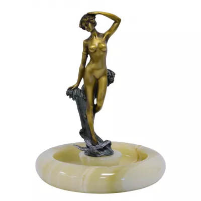 An Onyx Aschenbecher mit Bronze Figur 23xØ17,9cm