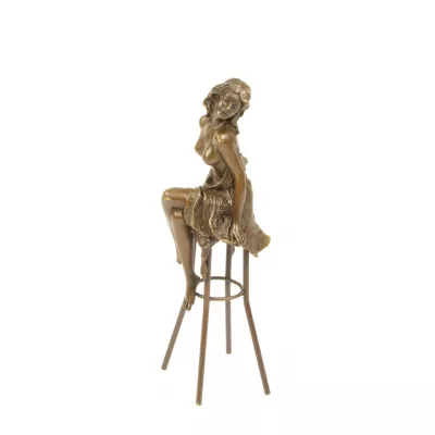 Bronzefigur Lady On Barchair 25,6x7,3x9,3cm