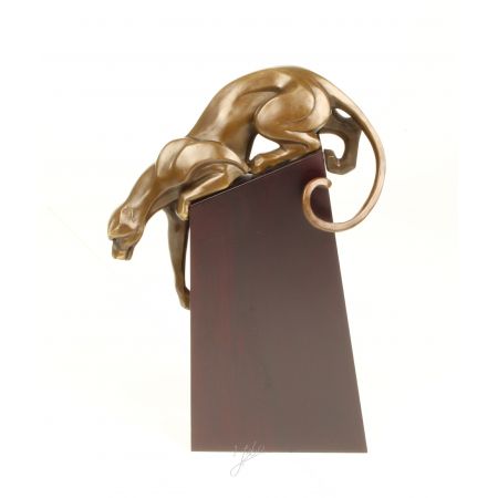 Bronzefigur Descending Panther auf Holzen Base 34,3x9,3x23,3cm