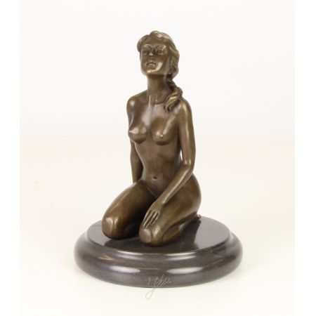 Bronzefigur Female Nude 20,7x15,2x15,2cm