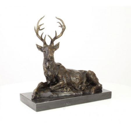 Bronzefigur Reclining Hirsch 41,6x26,2x43cm