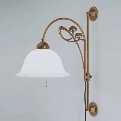Berliner Messinglampen Wandlampe A33 in Berliner Messing