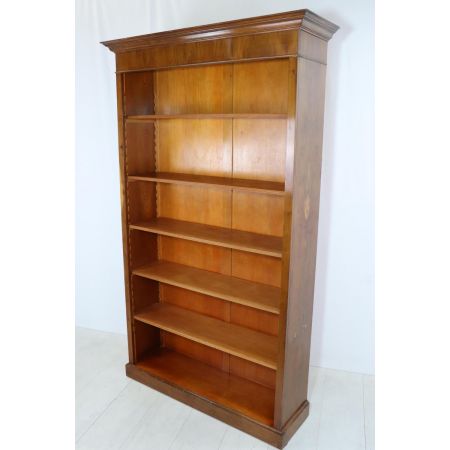 Bücherregal im klassischen englischen Stil, in Eibe