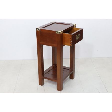 Campaign Stil Beistelltisch, in Mahagoni, mit Schublade