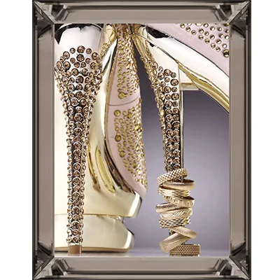 Modernes Wandbild Foto High Heels und Eheringe Fashion im Spiegel Bilderrahmen 60x80 im Bronze Finish