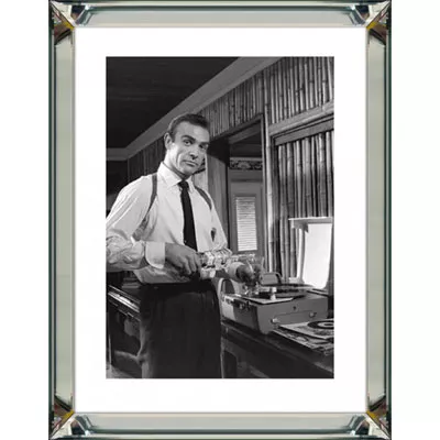 Bild Wandbild Foto schwarz-weiß James Bond Vodka Martini 60x80 Spiegelbilderrahmen